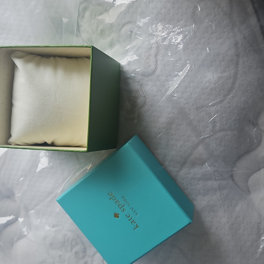 Kate Spade Watch - Picture 8 of 8